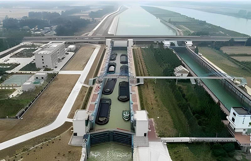 萬(wàn)年閘船閘